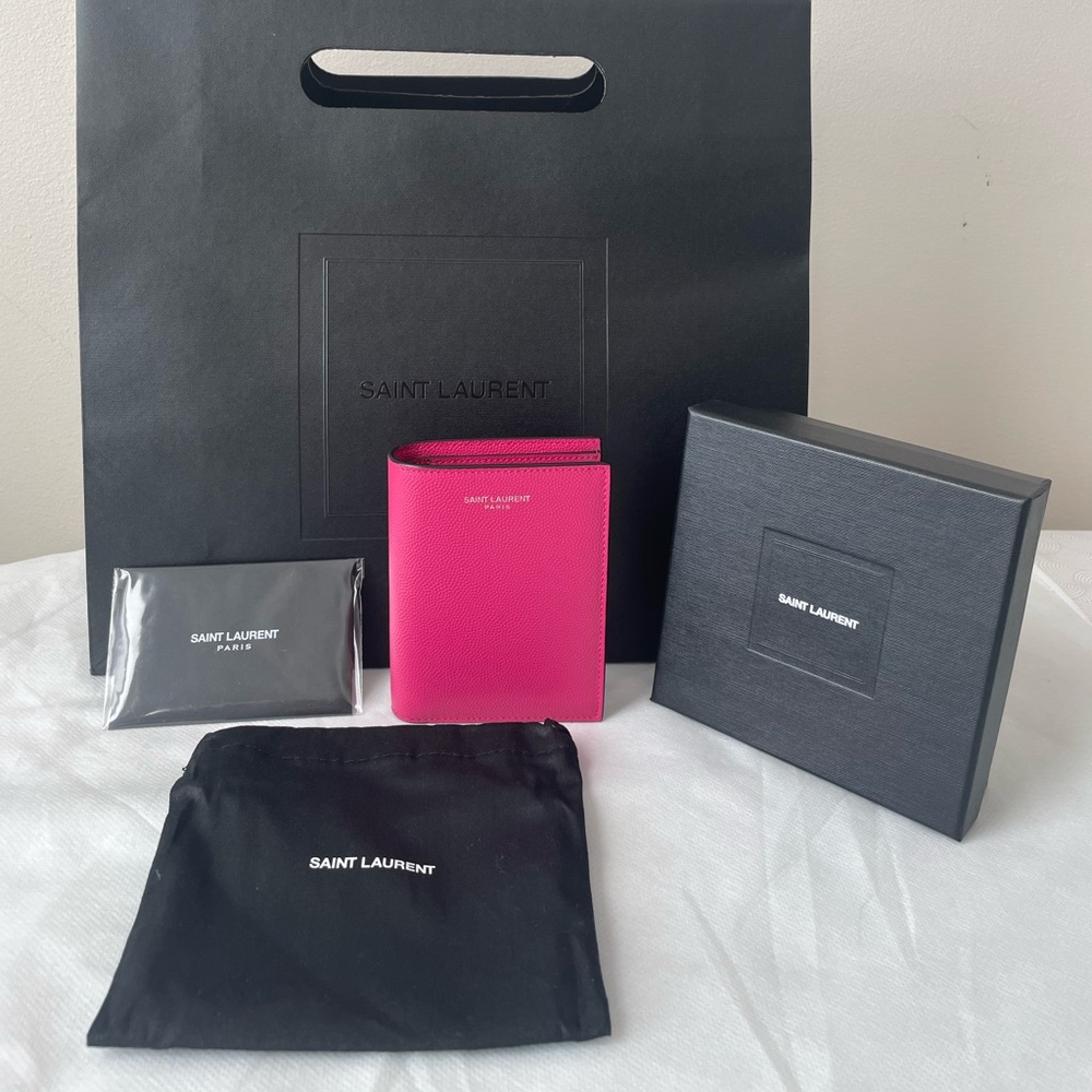 Yves Saint Laurent wallet/card holder